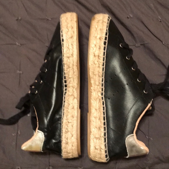 Chinese Laundry Black Leather Sneakers - Picture 2 of 3